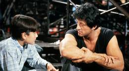 Кадр из фильма "Изо всех сил" - 1