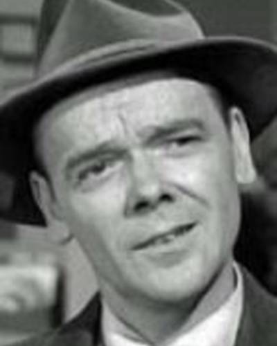 Джеймс МакКэллион фото