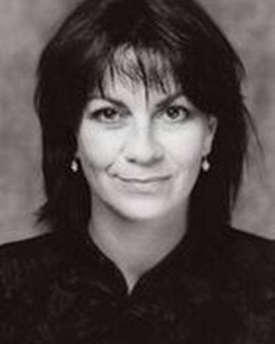 Mercia Deane-Johns фото