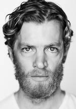 Джефферсон Холл фото