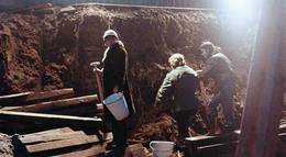 Кадр из фильма "Патриотка" - 1