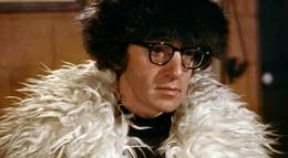 Кадр из фильма "Любовь и смерть" - 1