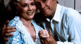 Кадр из фильма "Поющие в терновнике (мини-сериал)" - 1