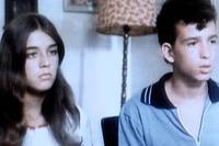 Кадр Горячая жевательная резинка: Мороженое на палочке