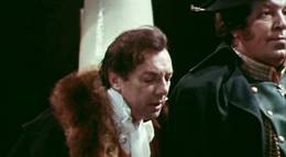 Кадр из фильма "Горе от ума" - 1