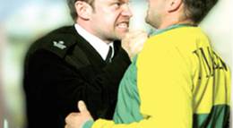 Кадр из фильма "Мститель" - 2