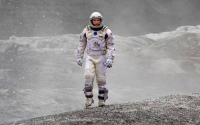 В кино на этой неделе: «Интерстеллар», дурдом и девушки в армии