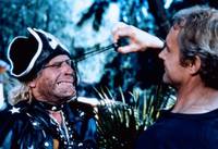 Кадр Кто находит друга, найдет и сокровище