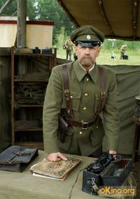 Кадр Господа офицеры: Спасти императора