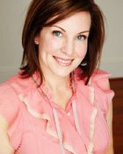 Ребекка Бэррэтт фото