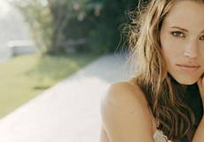 Дженнифер Гарнер сыграет мисс Марпл в молодости