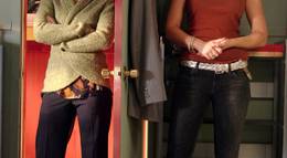 Кадр из фильма "Женщины в беде" - 2