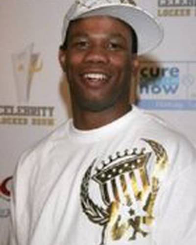 Л. Майкл Берт фото