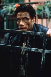 Кадр Максимальный риск