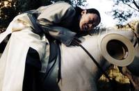 Кадр Пусть летят пули