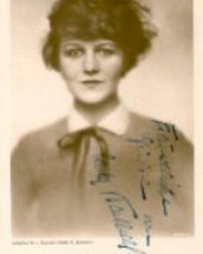 Carla Bartheel фото