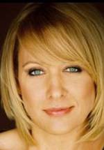 Джиллиан Кинсман фото