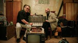 Кадр из фильма "Электро Москва" - 2