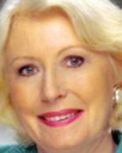 Кристин Хьюит фото