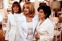 Кадр Клуб первых жен