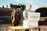 Кадр Искры из глаз