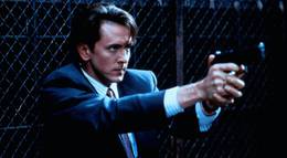 Кадр из фильма "Совершенное оружие" - 1