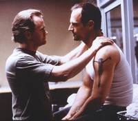 Кадр Тюрьма «ОZ»