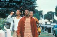 Кадр Не грози южному централу, попивая сок у себя в квартале