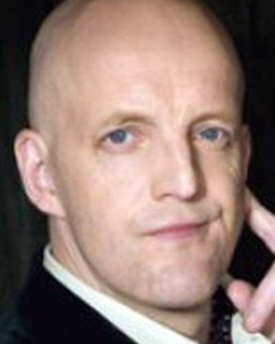 Джим Таварэ фото