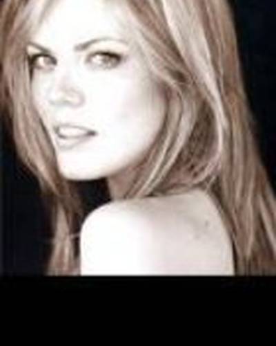 Клер Эллиотт фото