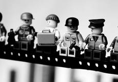 Фигурки LEGO спасут Вселенную