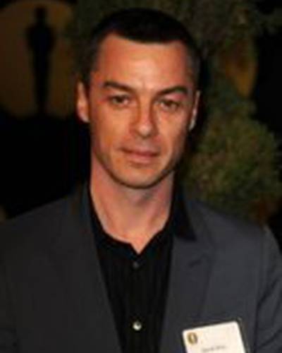 Janek Sirrs фото