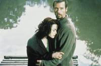 Кадр Пока не разбудят нас голоса живых