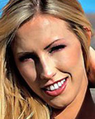 Кэсси Янг фото