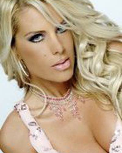 Лорена Эррера фото