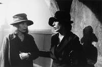 Кадр Тени и туман