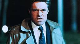 Кадр из фильма "Суррогат" - 2