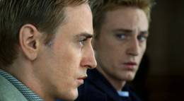 Кадр из фильма "Двуличие" - 1