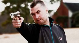 Кадр из фильма "Супер" - 2