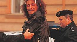 Кадр из фильма "Аккумулятор" - 1