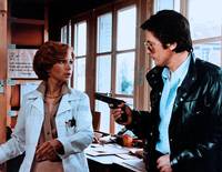 Кадр Троих нужно убрать