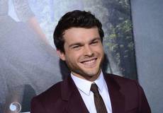 Звезда фильма о Хане Соло сыграет в новом сериале-антиутопии