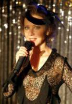 Эникё Эсени фото