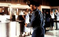 Кадр Вдали от дома