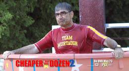 Кадр из фильма "Оптом дешевле 2" - 2