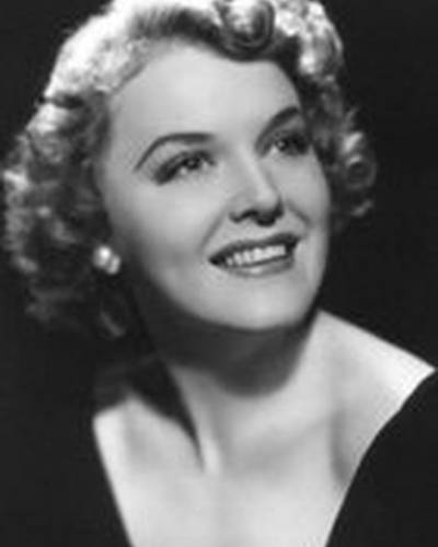 Беверли Робертс фото