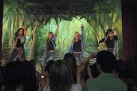 Кадр Чита Гёрлз в Барселоне