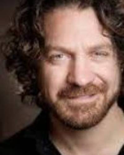 Адам Джонсон фото