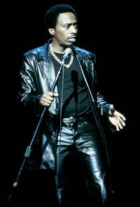 Кадр Неправильная семья