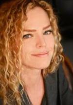 Джули МакКиннон фото